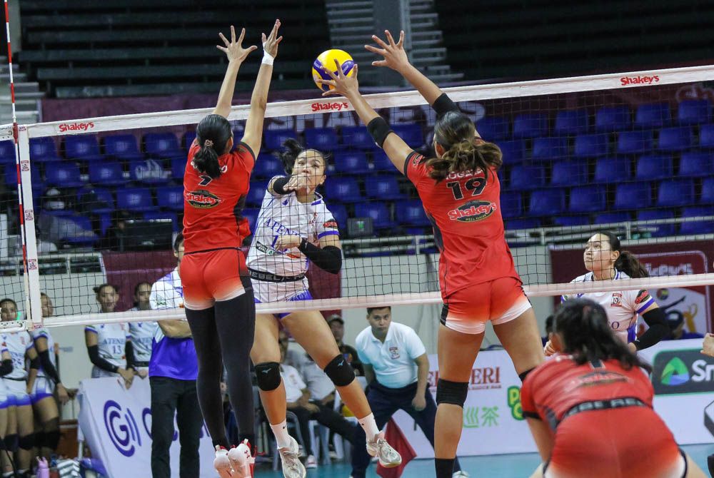 Ateneo's Lyan De Guzman in action against UE in the classification phase of the 2024 Shakey's Super League Collegiate Pre-season Championship, November 9, 2024 at the Rizal Memorial Coliseum. Handout/SSL